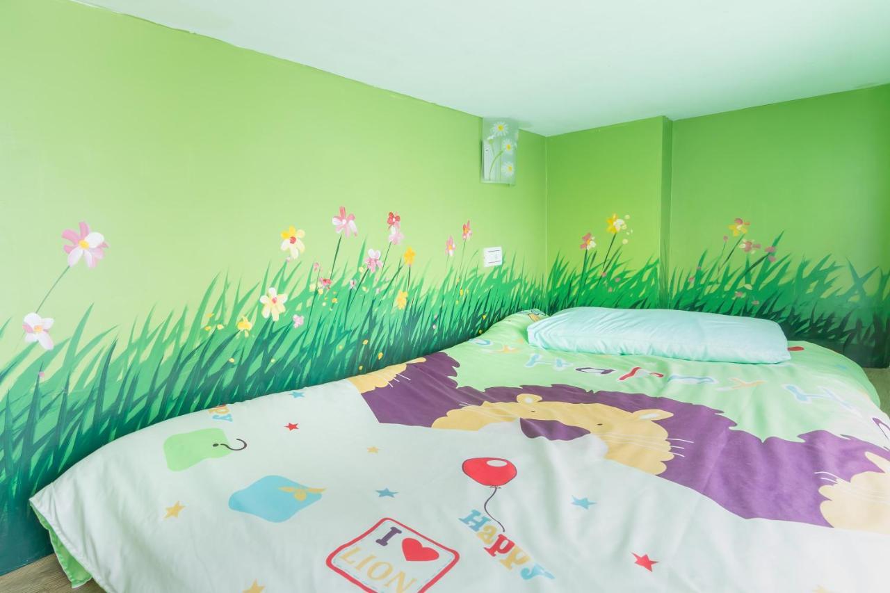 Haian Stay Riverside Bed And Breakfast Tainan Exterior foto